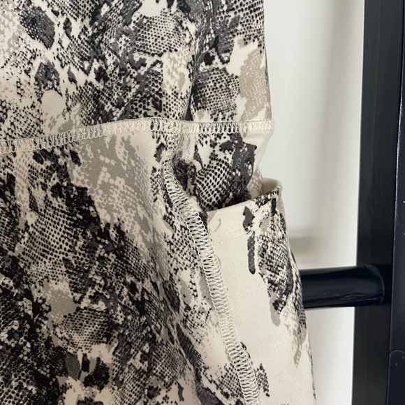 2 pairs of biker shorts - Picture 5 of 6